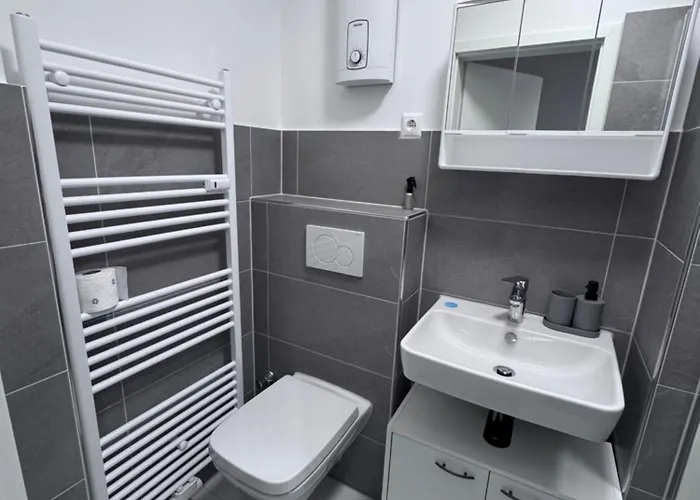 Brand-new Renovated *